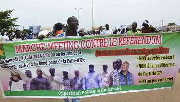 Burkina Faso manifestation d ampleur contre un potentiel référendum